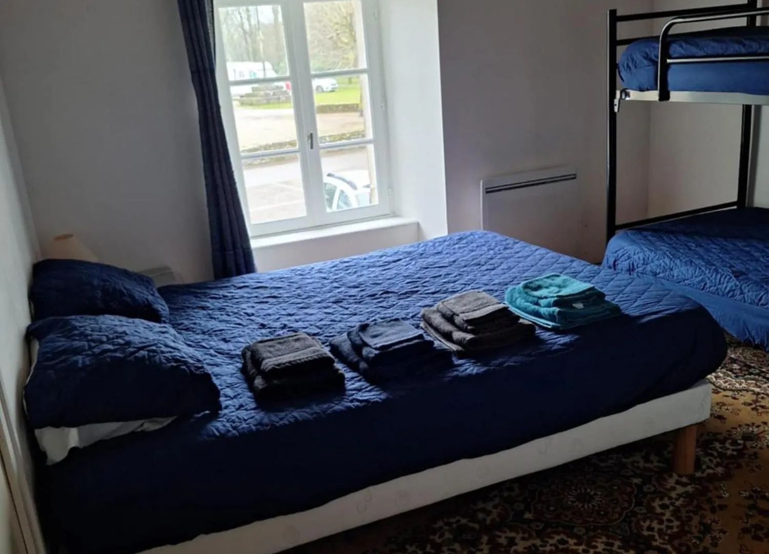 Holiday home Gite Des Monts D'Arree La Feuillee France